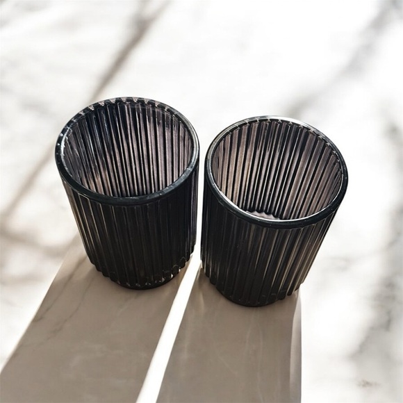 2 Stripe Texture Translucent Black Cups with One Wooden Lid - Picture 5 of 11